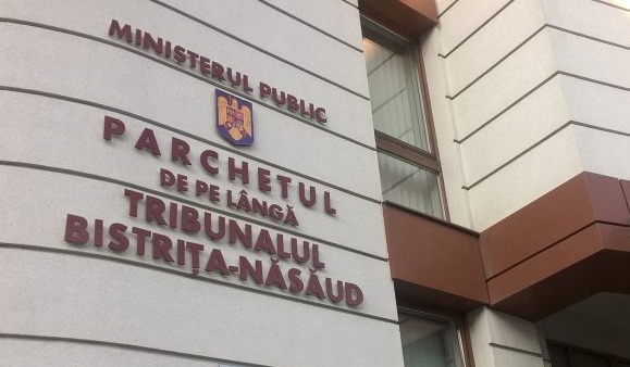 Bărbatul care a amenințat cu un cuțit o angajată a unei săli de jocuri de noroc, trimis în judecată Bărbatul care a amenințat cu un cuțit o angajată a unei săli de jocuri de noroc, trimis în judecată