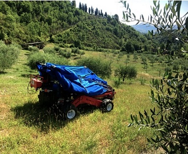 CHEȚIU: Bărbat prins sub un utilaj agricol