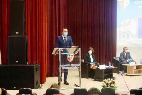 Consilierul județean Bogdan Ivan Gruia, preocupat de soarta industriei HoReCa. Ce îi cere prefectului Stelian Dolha Consilierul județean Bogdan Ivan Gruia, preocupat de soarta industriei HoReCa. Ce îi cere prefectului Stelian Dolha