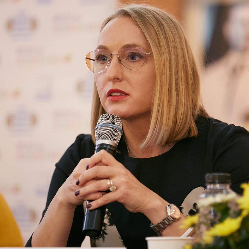Bistrițeanca Gabriela Szabo vrea să scrie o carte autobiografică Bistrițeanca Gabriela Szabo vrea să scrie o carte autobiografică