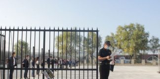 Handbal: Gloria va juca un meci aproape imposibil de câștigat cu SCM Râmnicu Vâlcea la București, în cel de-al treilea turneu Handbal: Gloria va juca un meci aproape imposibil de câștigat cu SCM Râmnicu Vâlcea la București, în cel de-al treilea turneu