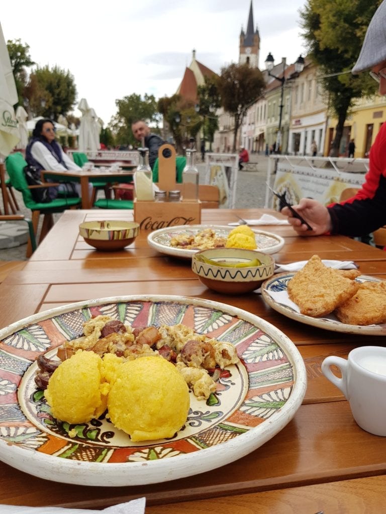 Restaurant Țărănesc Casa Doamnelor, la ceas aniversar! ȘAPTE – cifra perfecțiunii și a desăvârșirii!
