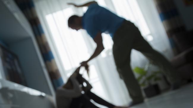 OFICIAL: Victima violenței în familie te poate ierta, dar dacă nu ea a făcut plângerea, nu scapi de cercetarea penală OFICIAL: Victima violenței în familie te poate ierta, dar dacă nu ea a făcut plângerea, nu scapi de cercetarea penală