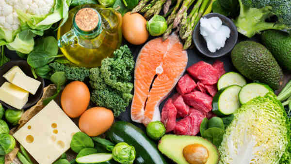 Alimentele s-au scumpit numai în ultima lună cu 5%. Inflația a scăzut Alimentele s-au scumpit numai în ultima lună cu 5%. Inflația a scăzut