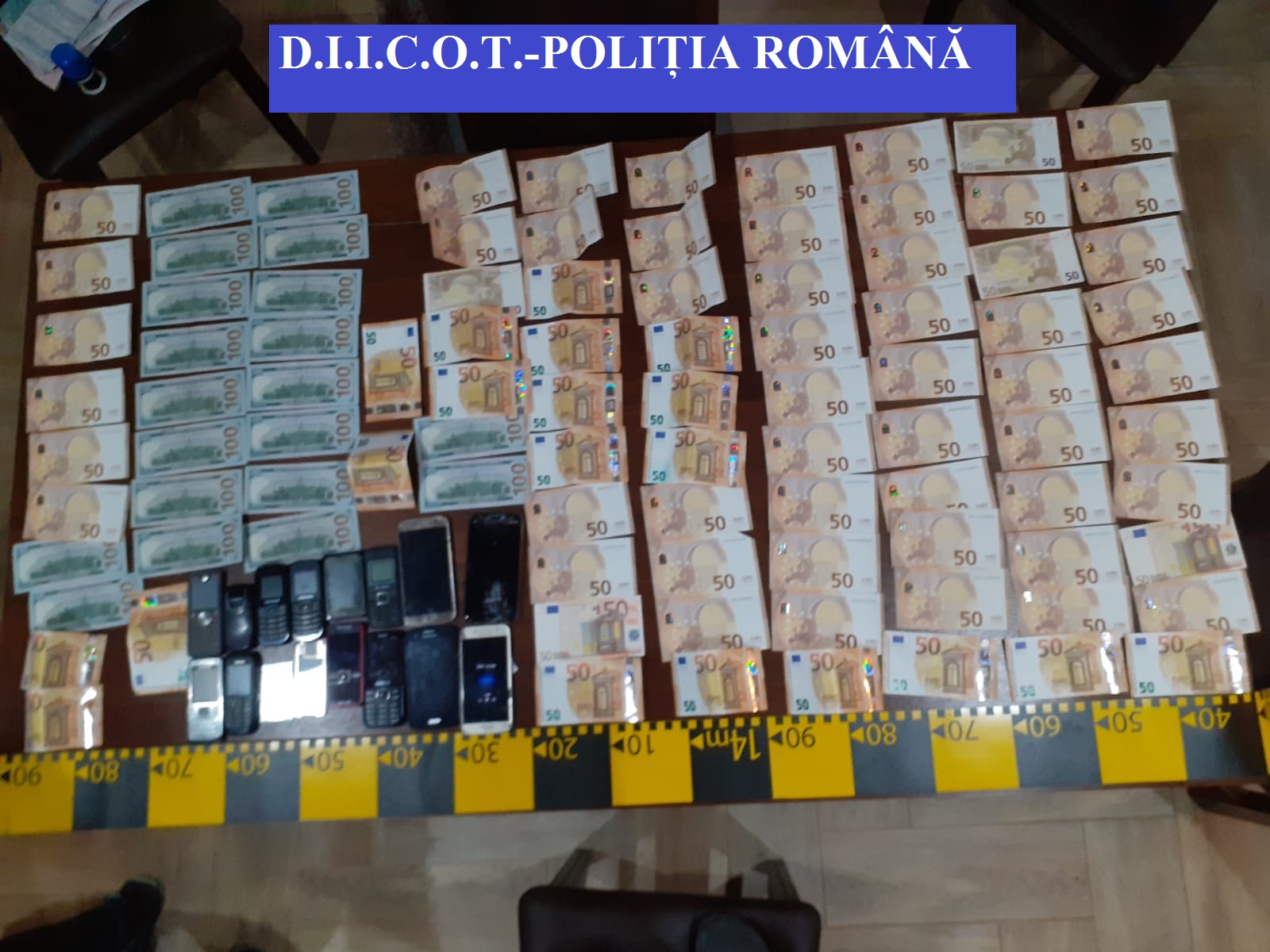 Percheziţii în Bistrița-Năsăud și Maramureș, pentru destructurarea unor grupări infracționale specializate în activități de contrabandă Percheziţii în Bistrița-Năsăud și Maramureș, pentru destructurarea unor grupări infracționale specializate în activități de contrabandă