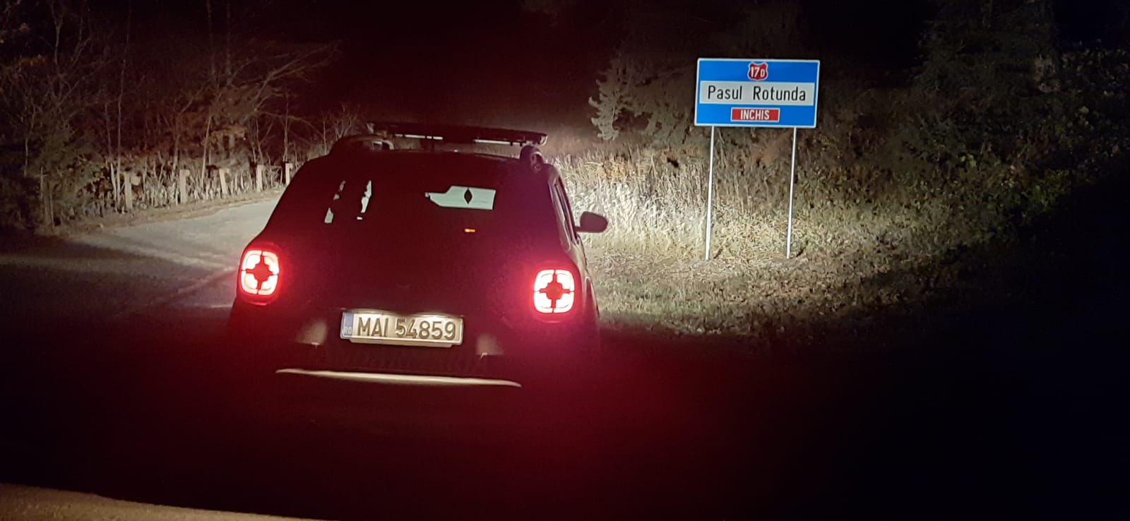 Pasul Rotunda, închis! CE vă sfătuiesc jandarmii dacă porniți în drumeție: