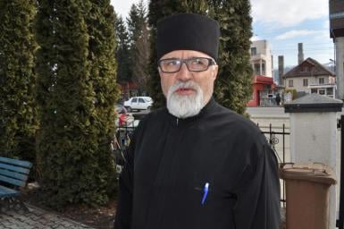 TRAGEDIE pe Valea Bârgăului! Un preot a murit, iar altul este în stare gravă, după ce s-au infectat cu Covid-19