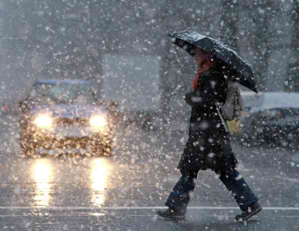 Informare meteo: Ploi, ninsori şi vânt puternic, până sâmbătă seara Informare meteo: Ploi, ninsori şi vânt puternic, până sâmbătă seara