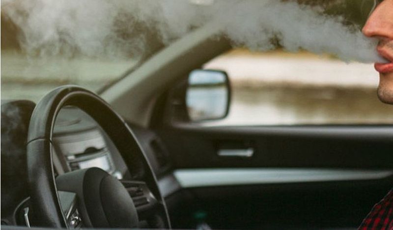 Un pui de bârgăuan, drogat și fără permis, la plimbare cu mașina pe străzile din Bistrița Un pui de bârgăuan, drogat și fără permis, la plimbare cu mașina pe străzile din Bistrița