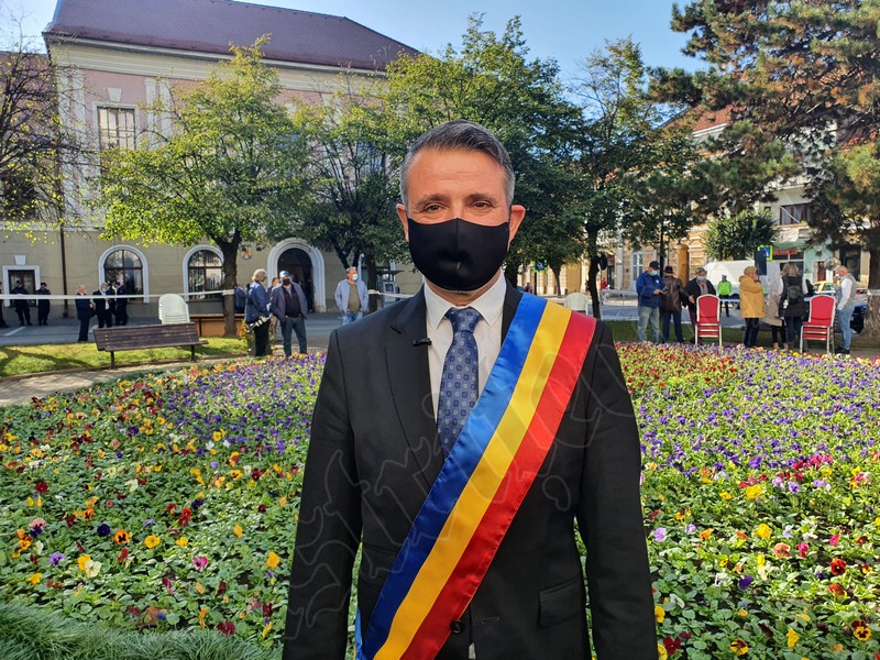 Primarul Ioan Turc, confirmat pozitiv cu COVID 19! Sunt peste 50 de cazuri în Primăria Bistrița! Primarul Ioan Turc, confirmat pozitiv cu COVID 19! Sunt peste 50 de cazuri în Primăria Bistrița!