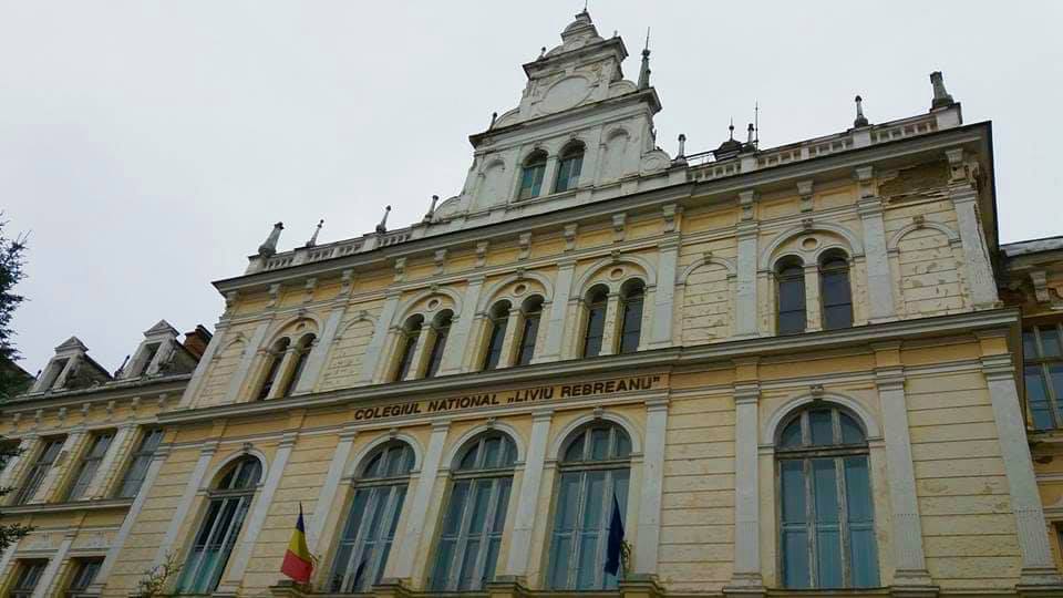 VIDEO – SCANDALOS: Cum explică o profesoară de la LIVIU elevilor relația dintre fata împăratului și fiul văduvei VIDEO – SCANDALOS: Cum explică o profesoară de la LIVIU elevilor relația dintre fata împăratului și fiul văduvei