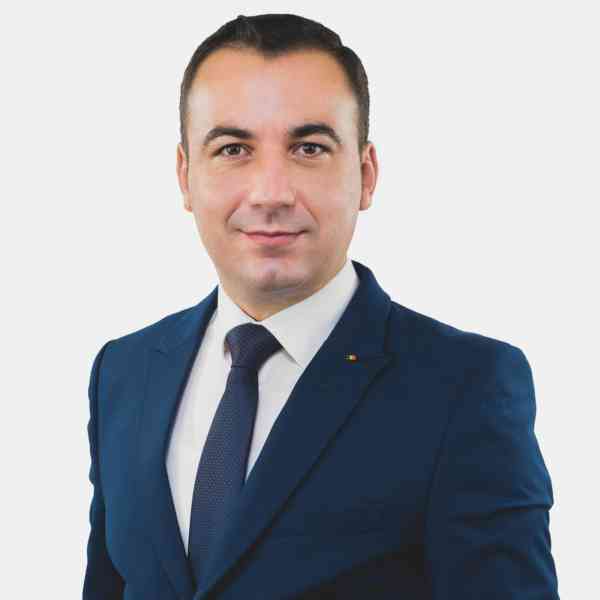 Bogdan Ivan: Suport masiv pentru producătorii agricoli și companiile românești Bogdan Ivan: Suport masiv pentru producătorii agricoli și companiile românești