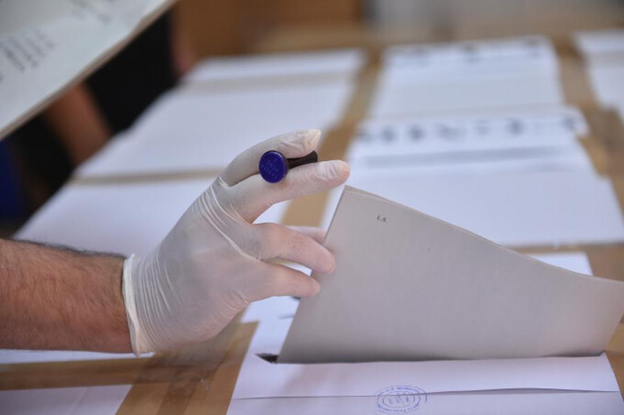 VIDEO: Rezultate parțiale după centralizarea voturilor din 98,68 % din secțiile de votare VIDEO: Rezultate parțiale după centralizarea voturilor din 98,68 % din secțiile de votare