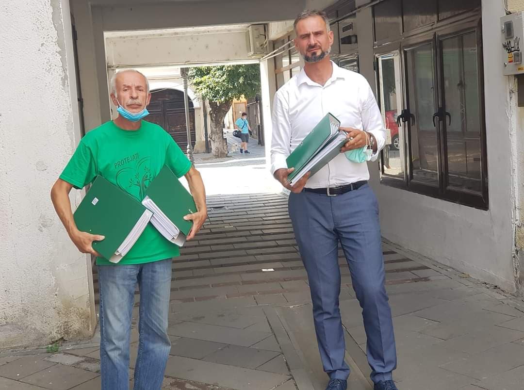 OPINII:  Călinescule, Ciobănică… DEMISIA!