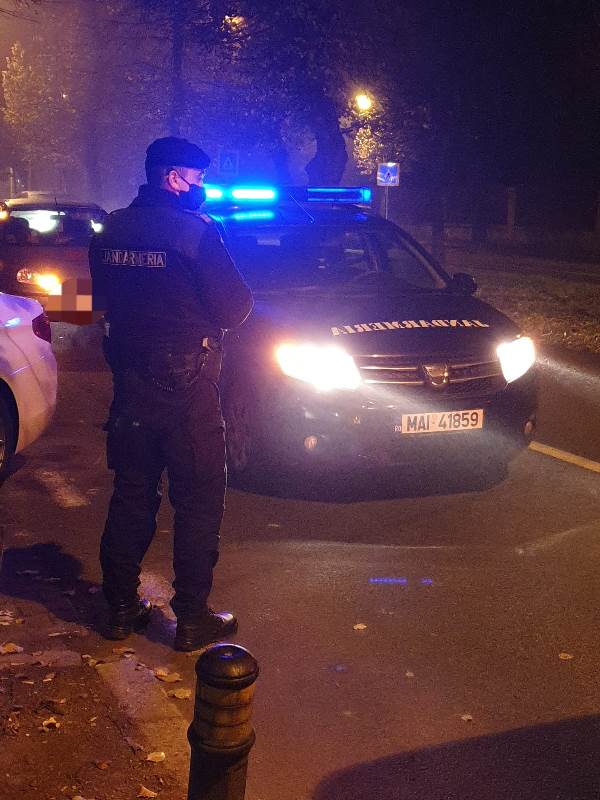 Jandarmii bistrițeni, la datorie în perioada sărbătorilor de iarnă Jandarmii bistrițeni, la datorie în perioada sărbătorilor de iarnă