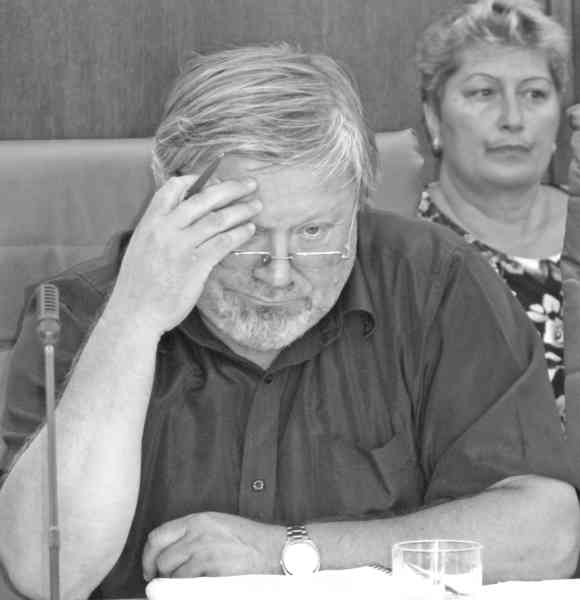 Medicul Andrei Suciu, fost consilier județean, a pierdut lupta cu noul coronavirus Medicul Andrei Suciu, fost consilier județean, a pierdut lupta cu noul coronavirus