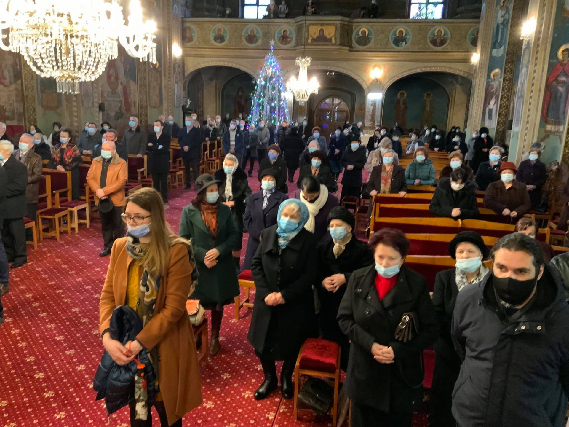 FOTO/VIDEO – ÎPS Andrei Andreicuț, la Bistrița, în a doua zi de Crăciun: „Să vă țină Dumnezeu râvna…!” FOTO/VIDEO – ÎPS Andrei Andreicuț, la Bistrița, în a doua zi de Crăciun: „Să vă țină Dumnezeu râvna…!”