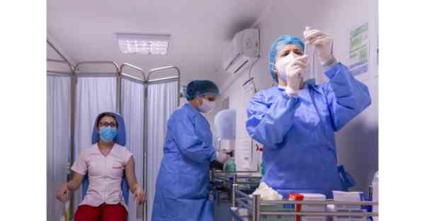 Guvernul României anunță că a început campania de vaccinare împotriva COVID-19