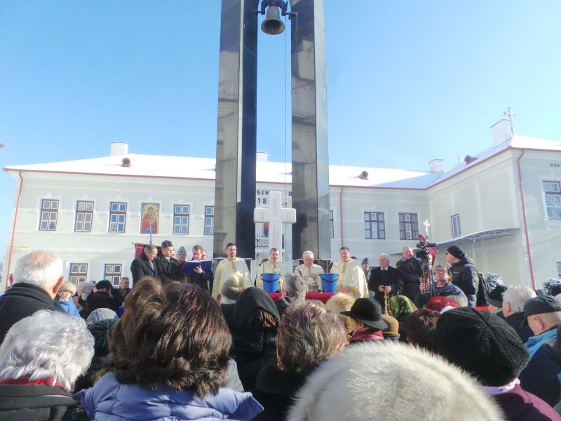 BISTRIȚA: Reguli speciale pentru slujba de Bobotează și sfințirea Aghiasmei Mari
