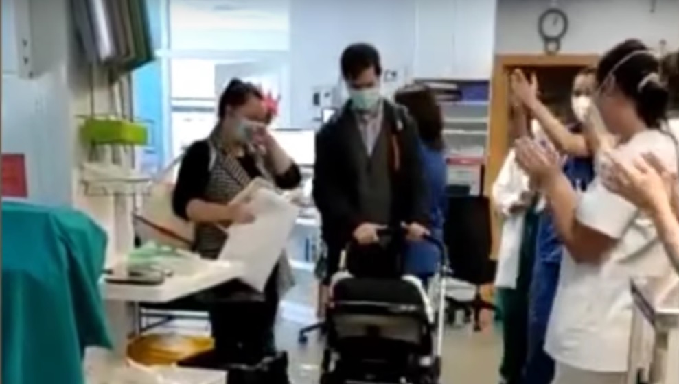 VIDEO: Bebeluș externat în aplauzele medicilor, după ce a stat 70 de zile internat în ATI COVID VIDEO: Bebeluș externat în aplauzele medicilor, după ce a stat 70 de zile internat în ATI COVID