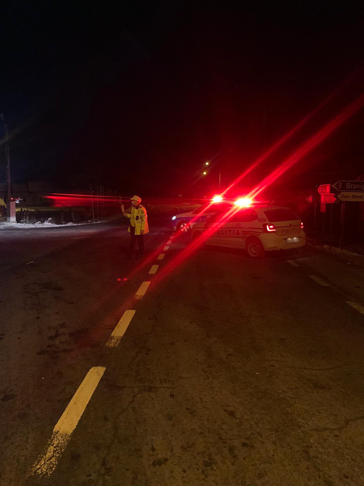 FOTO/VIDEO: DN 17 este blocat total în localitatea Reteag. Ce s-a întâmplat FOTO/VIDEO: DN 17 este blocat total în localitatea Reteag. Ce s-a întâmplat