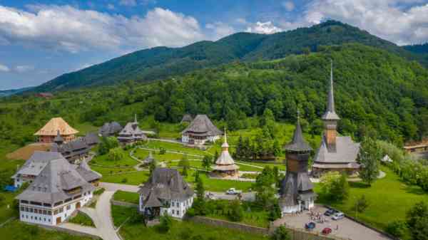 Presa internațională a recomandat Maramureșul și Bucovina ca destinații de vacanță Presa internațională a recomandat Maramureșul și Bucovina ca destinații de vacanță